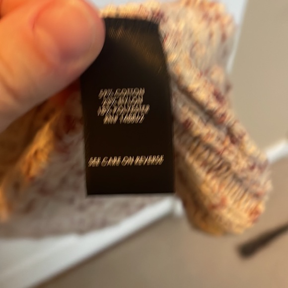 Torrid - pink and cream crochet top - Picture 6 of 8